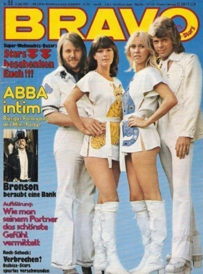  El conjunto vendió 400 millones de discos en todo el mundo. 